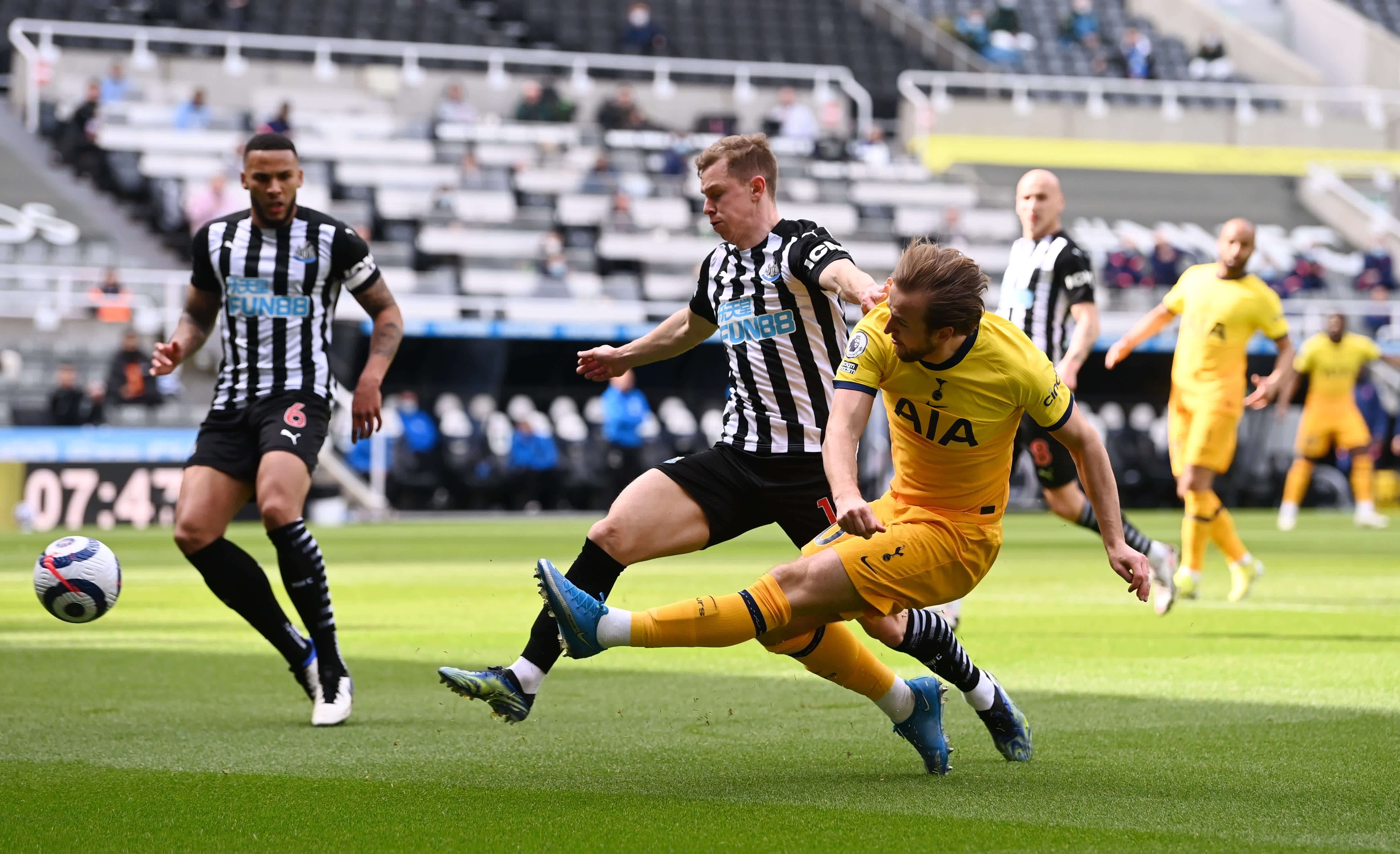 成绩优秀的 成绩优秀的